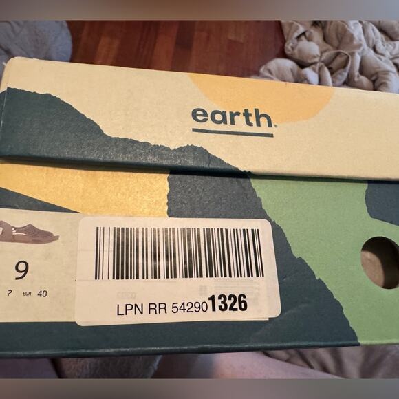 EARTH Linden Laveen Suede Peep Toe Slingback Sandals Size 9 New in Box MSRP $110 - Picture 10 of 10